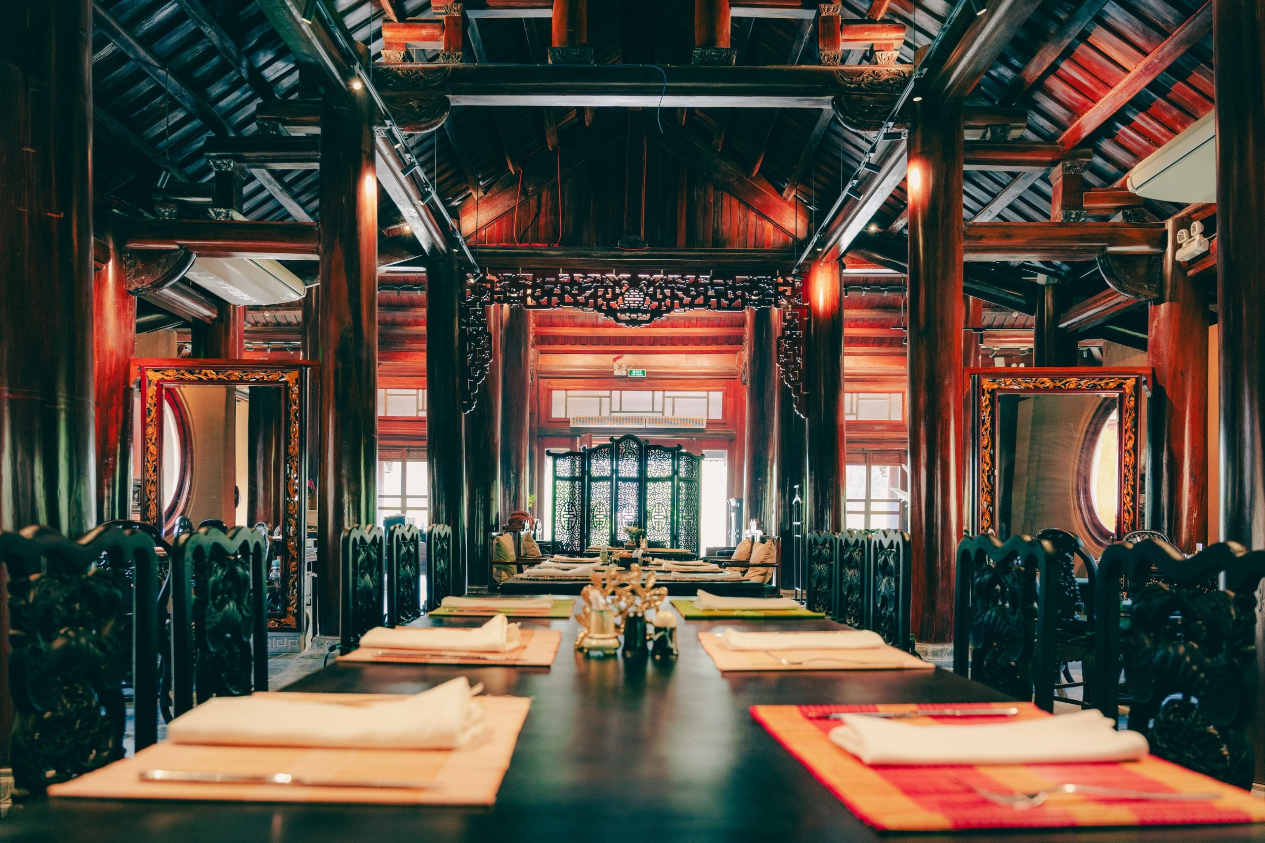 Perfect Ninh Binh Day Trip Itinerary from Hanoi: Temples, Caves & Culinary Treasures Inside-Nhat-Yen-Restaurant-scaled