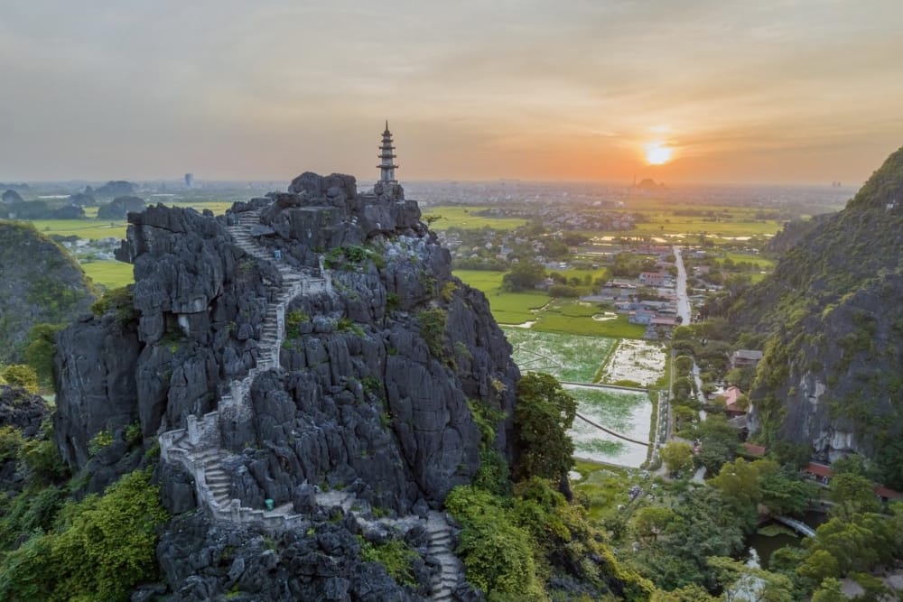 Perfect Ninh Binh Day Trip Itinerary from Hanoi: Temples, Caves & Culinary Treasures ninh binh day trip from hanoi 23