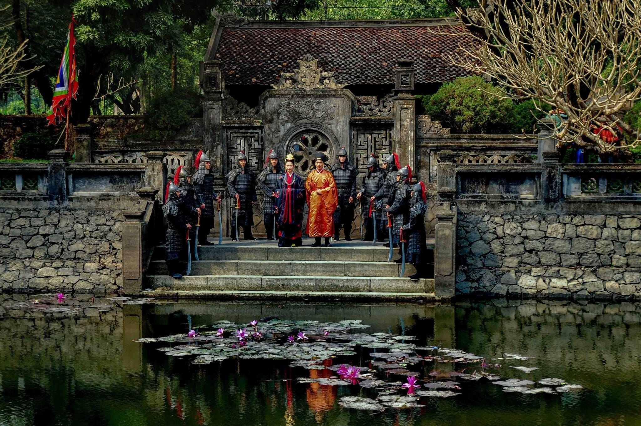 A historical timeline depicting the rise and fall of the Đinh, Early Lê, and Lý Dynasties at Hoa Lư (968–1010)