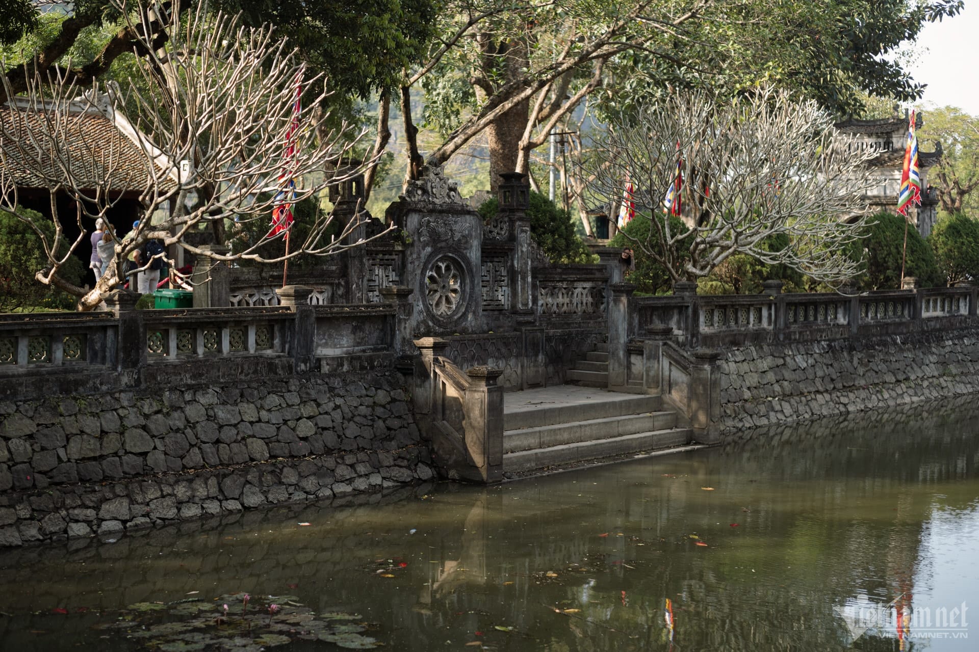 The first capital of the Đại Cồ Việt feudal state, preserving thousands of valuable relics.