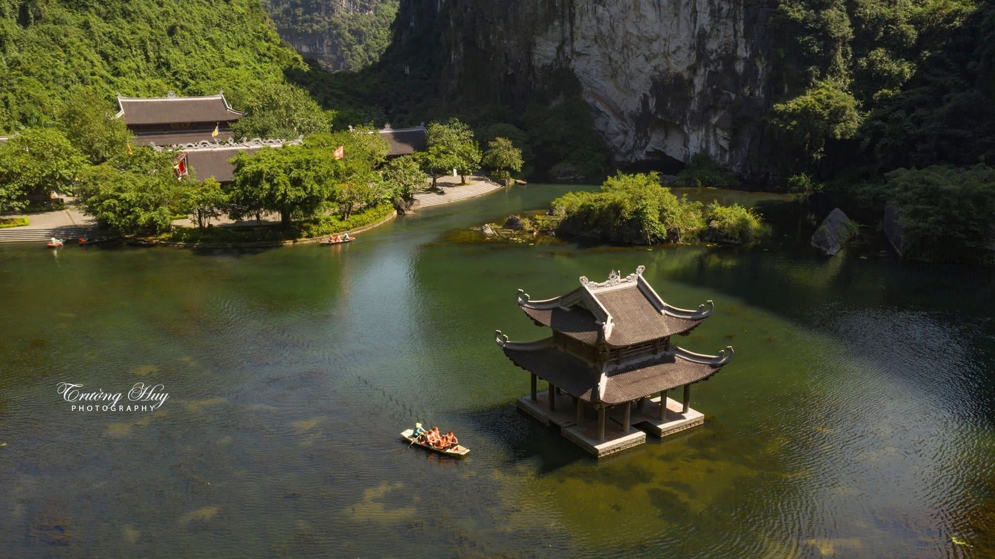 Is a Ninh Binh from Hanoi Tour Worth It? Here’s What You Should Know Drifting through the UNESCO-listed waterways of Trang An on a Ninh Binh from Hanoi Tour.