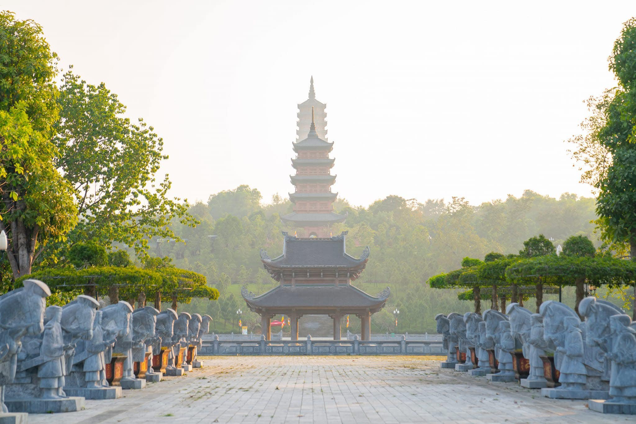The enormous 100-meter Bao Thien Stupa, holding the record for the highest stupa in Asia.
