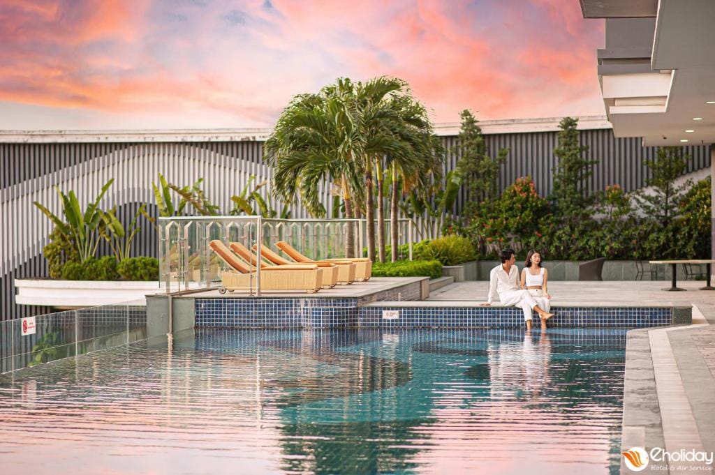 Choosing The Reed Hotel, a top-rated selection among Ninh Binh hotels for business and luxury events.