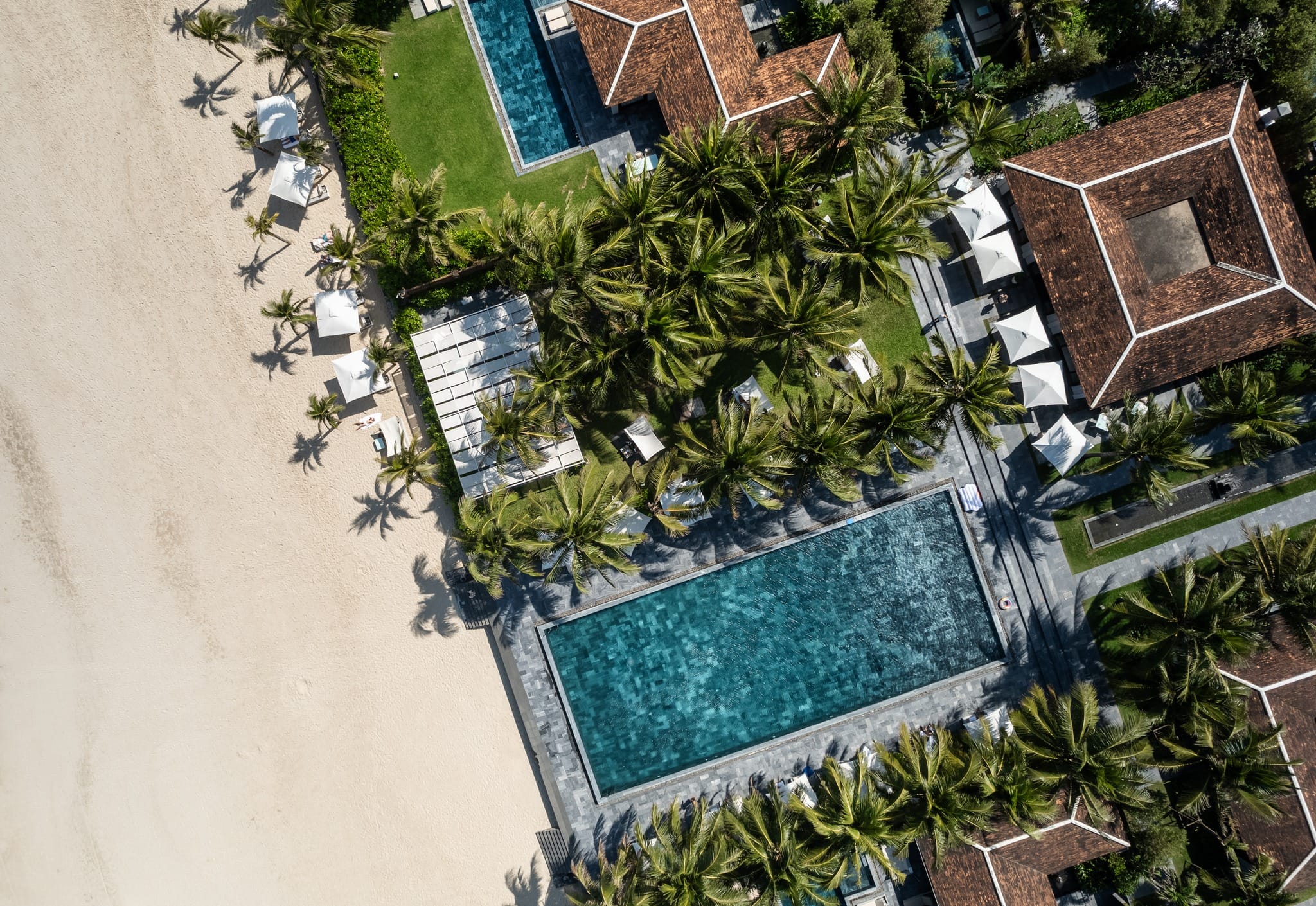 A vibrant "Creative Healing" session, making TIA a unique wellness-led vietnam resort on the Da Nang coast.