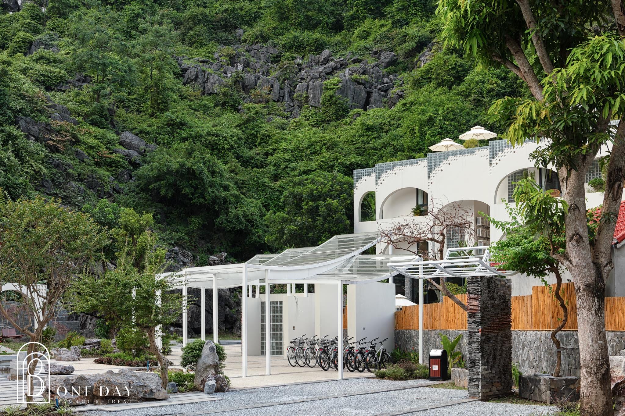 The art of minimalist solitude at this boutique, contemporary Tam Coc accommodation.