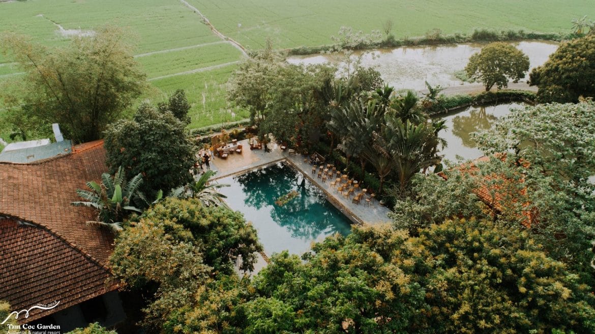 Finding a romantic and artisanal atmosphere at Tam Coc Garden, the best place to stay in Ninh Binh for boutique lovers.